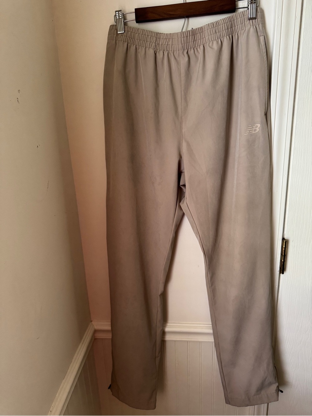 New Balance Men's Beige/Taupe Athletic Pants Size Large
